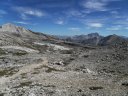 Dalla forcella la vista si apre sull'Alpe di Fanes