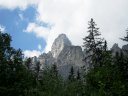 Il Sassongher visto dal basso