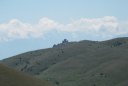 Ancora Rocca Calascio, sullo sfondo della Maiella