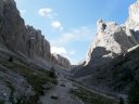 La solitaria e maestosa Val de Mezdì, nel cuore del Sella