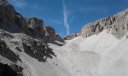 Risalendo verso il rifugio Boè