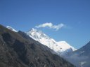 Il Lhotse sembra un vulcano fumante