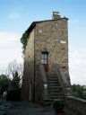 Lungo le mura di S. Quirico